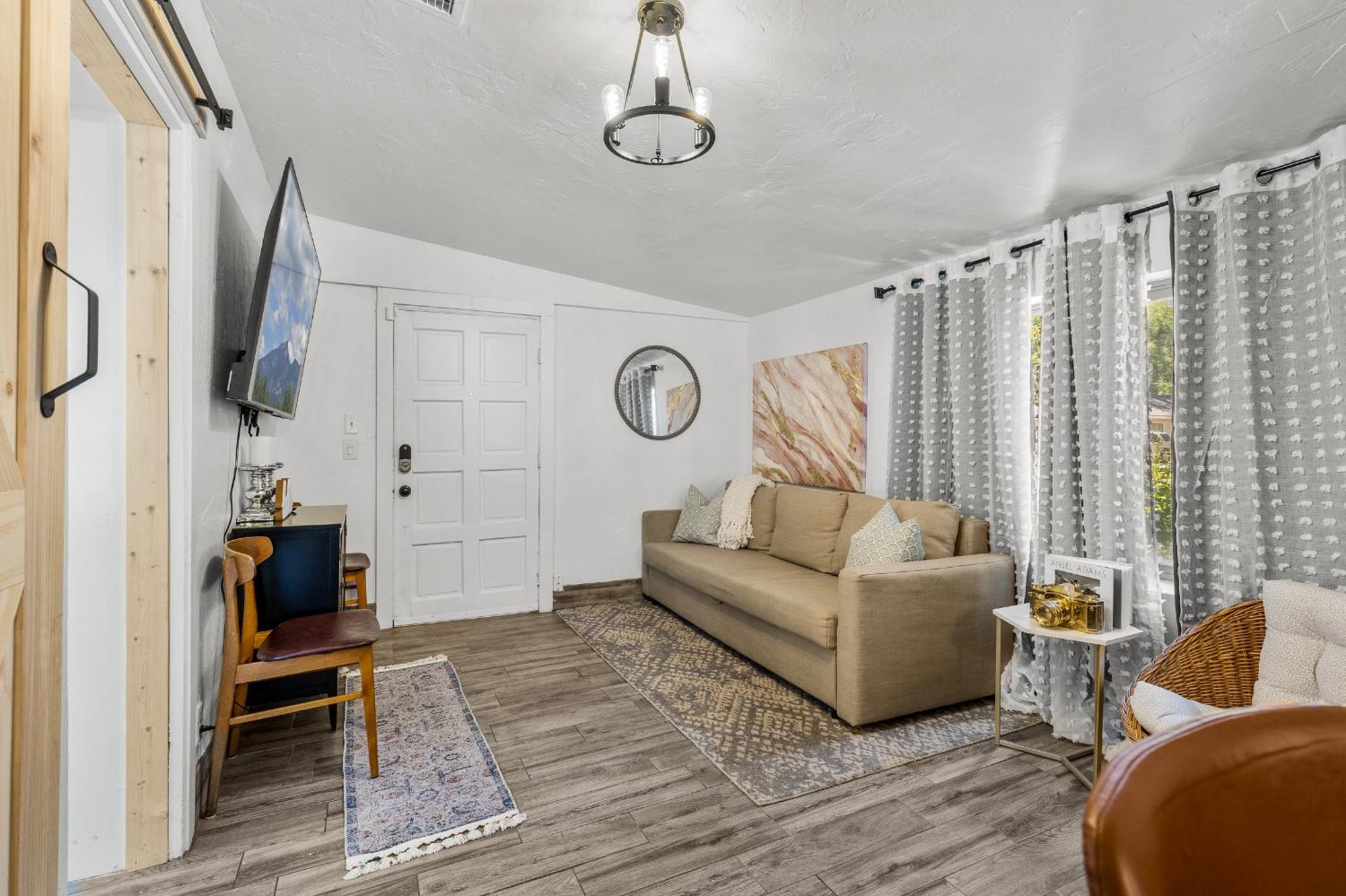 5 Minute Walking To Downtown, Nau, Coffee Shops, Shopping, Parks And More! Flagstaff Dış mekan fotoğraf